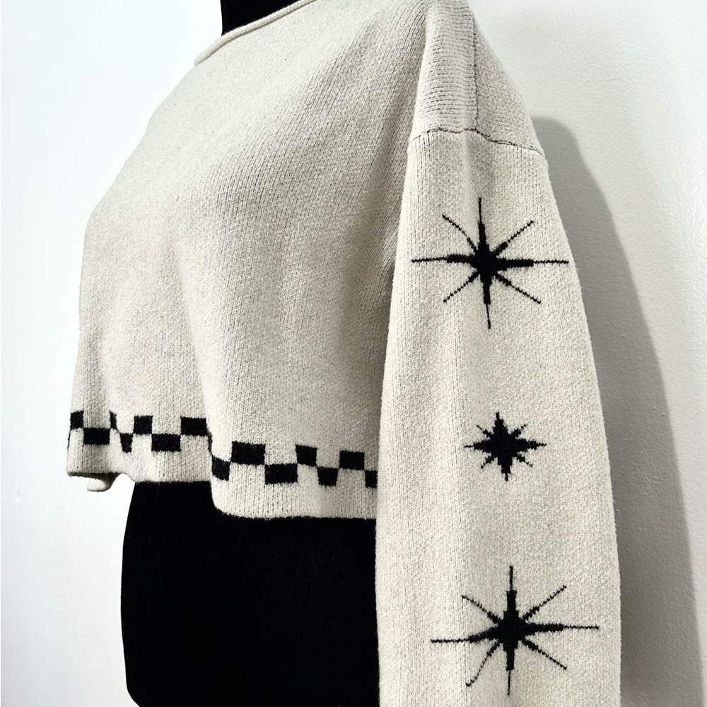 VINTAGE ✨ Cream and Black Star Pattern Sweater - Picture 2 of 3